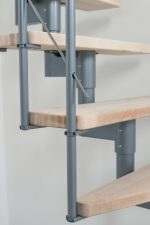 Stijl Turn_Buche_Gewendelt_Grau
